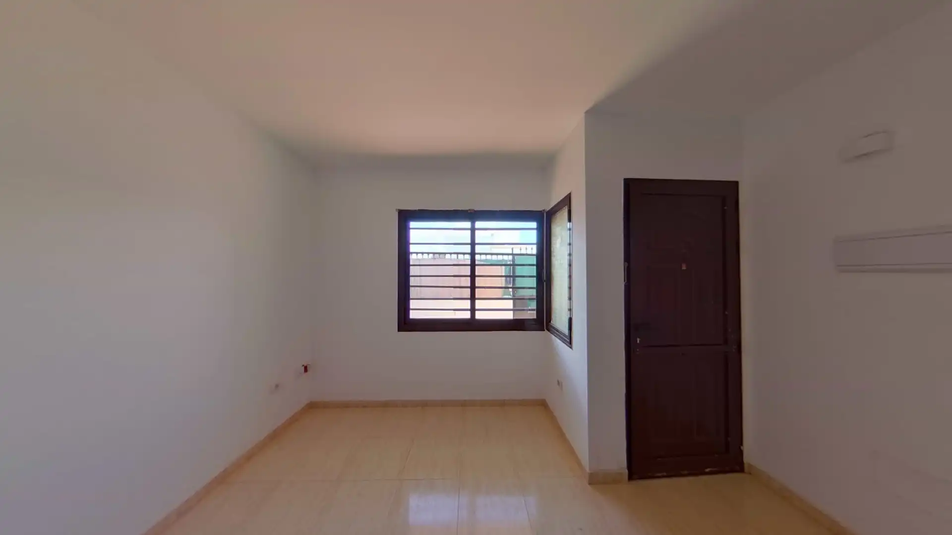 Casa adosada en venta en C/ Aires de Lima, Argana Alta - Maneje
