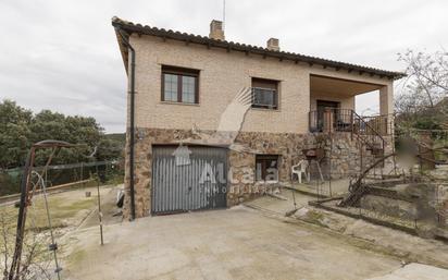 Außenansicht von Haus oder Chalet zum verkauf in El Casar mit Heizung