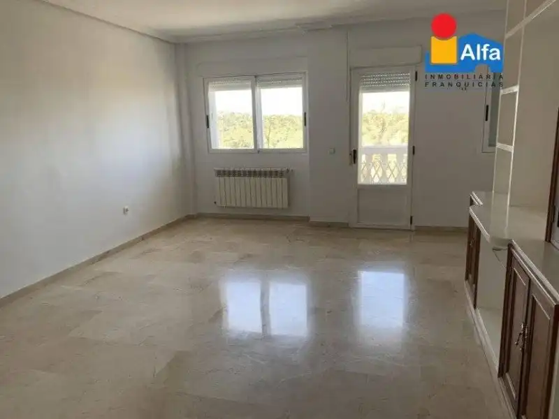 Sala de estar de Dúplex de alquiler en Cáceres con Aire acondicionado y Calefacción