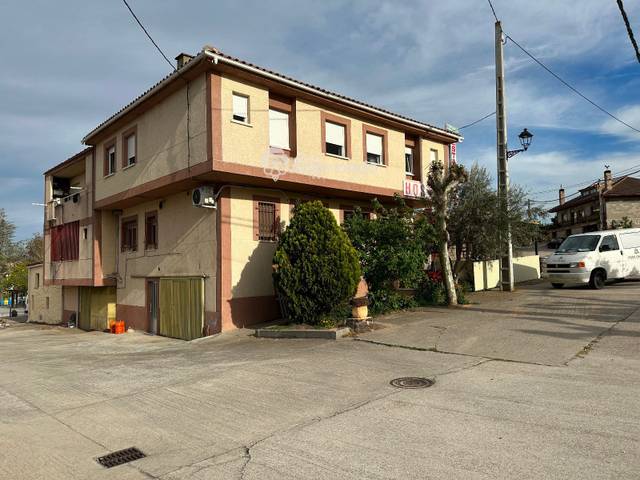 Edificio en Venta en RICOBAYO S/N en Muelas del Pan