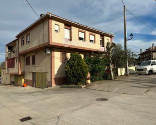 Exterior view of Building for sale in Muelas del Pan