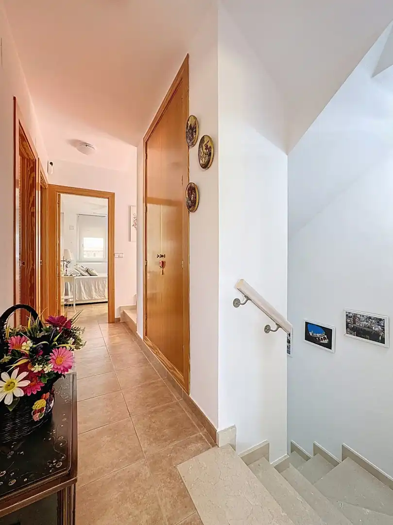 Casa adosada en venda en L'Alfàs del Pi amb Aire condicionat, Jardí privat i Terrassa