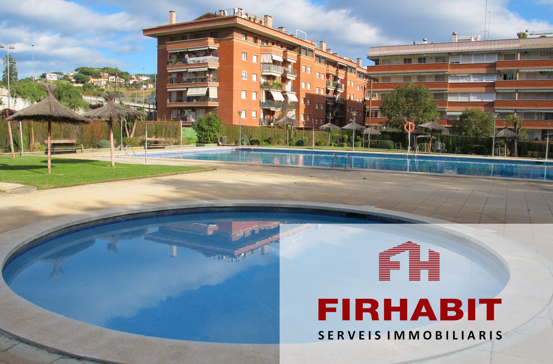 Exterior view of Flat for sale in Arenys de Mar  with Private garden, Furnished and Oven