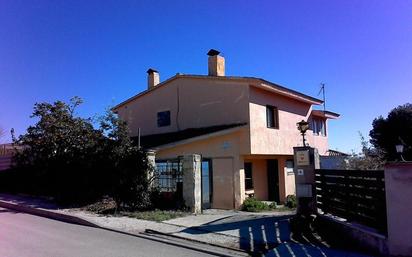 Exterior view of House or chalet for sale in Font-rubí