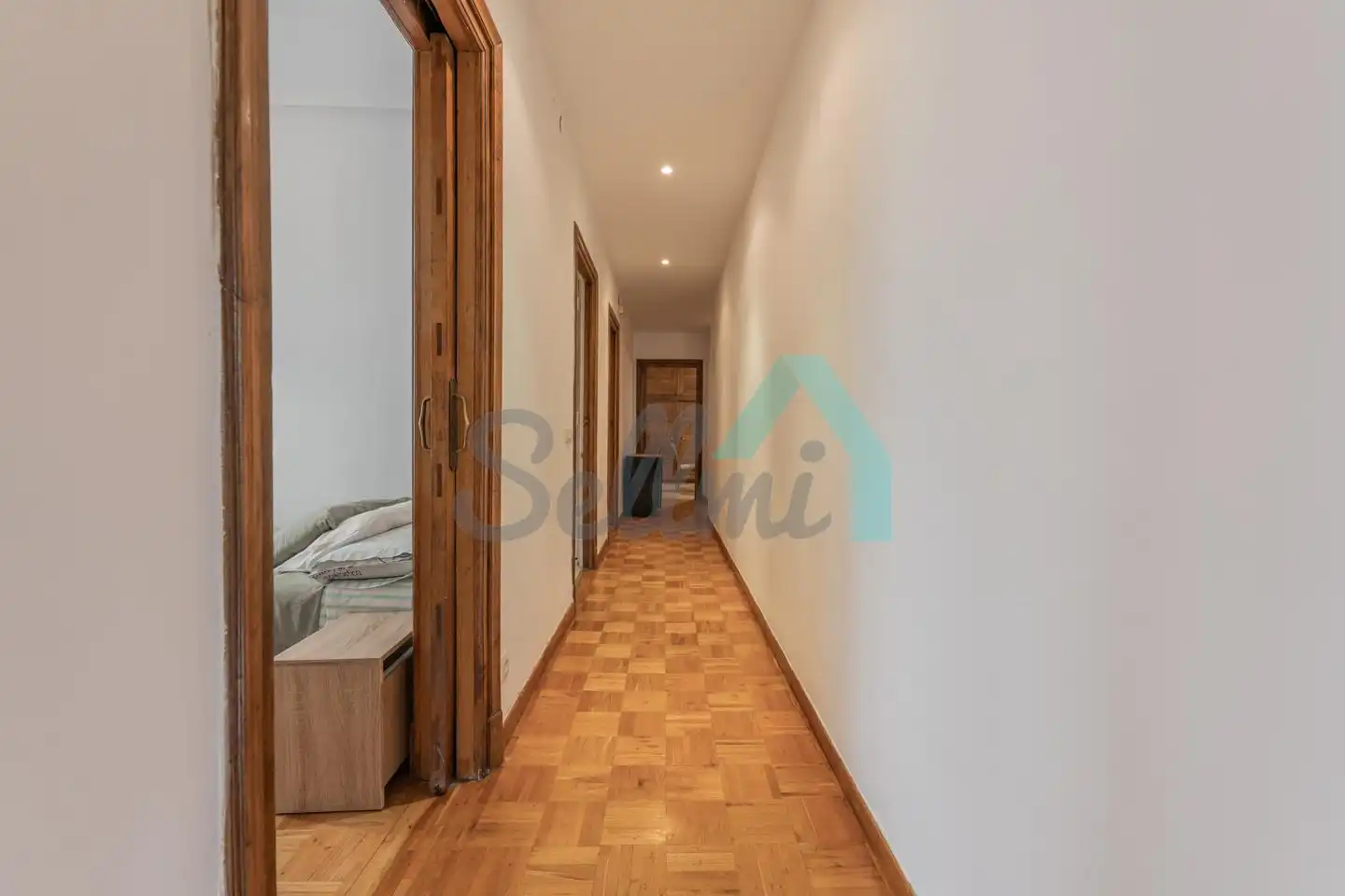 Flat for share in Oviedo   with Heating, Parquet flooring and Furnished