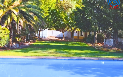 Vista exterior de Casa o xalet en venda en Agón amb Piscina