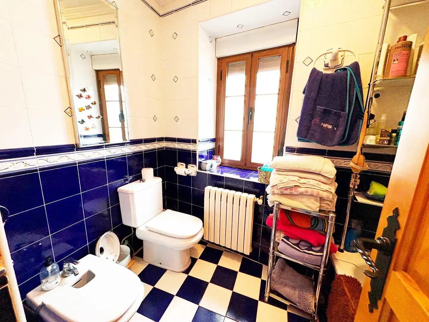 Baño de Casa o chalet en venta en Navarredonda de la Rinconada con Terraza, Trastero y Amueblado