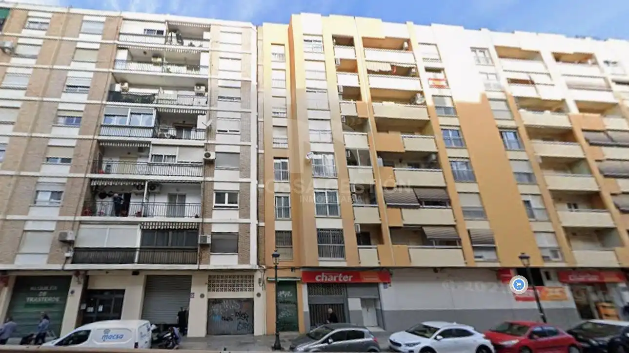 Vista exterior de Piso en venta en Valencia