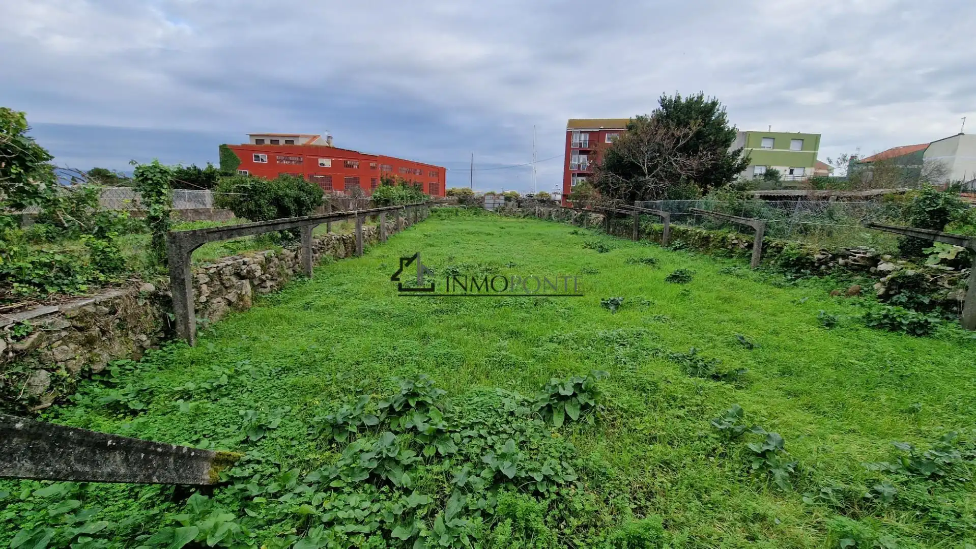 Casa adosada en venda en O Grove   amb Calefacció, Jardí privat i Traster