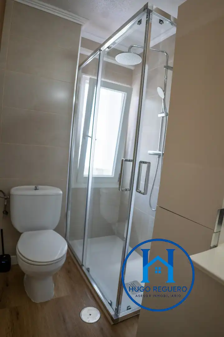 Bathroom of Flat for rent in Avilés  with Heating, Parquet flooring and Furnished
