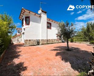 Vista exterior de Casa o xalet en venda en Santa Olalla amb Calefacció, Jardí privat i Terrassa