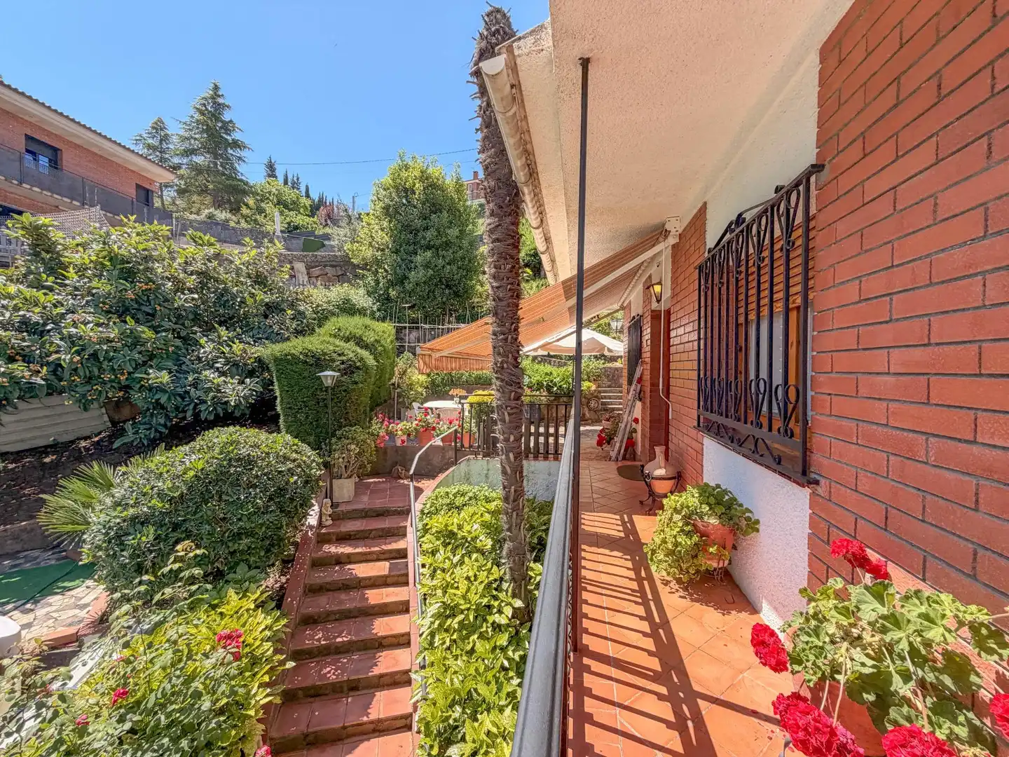 Terrassa de Casa o xalet en venda en Castellví de Rosanes amb Aire condicionat, Calefacció i Jardí privat