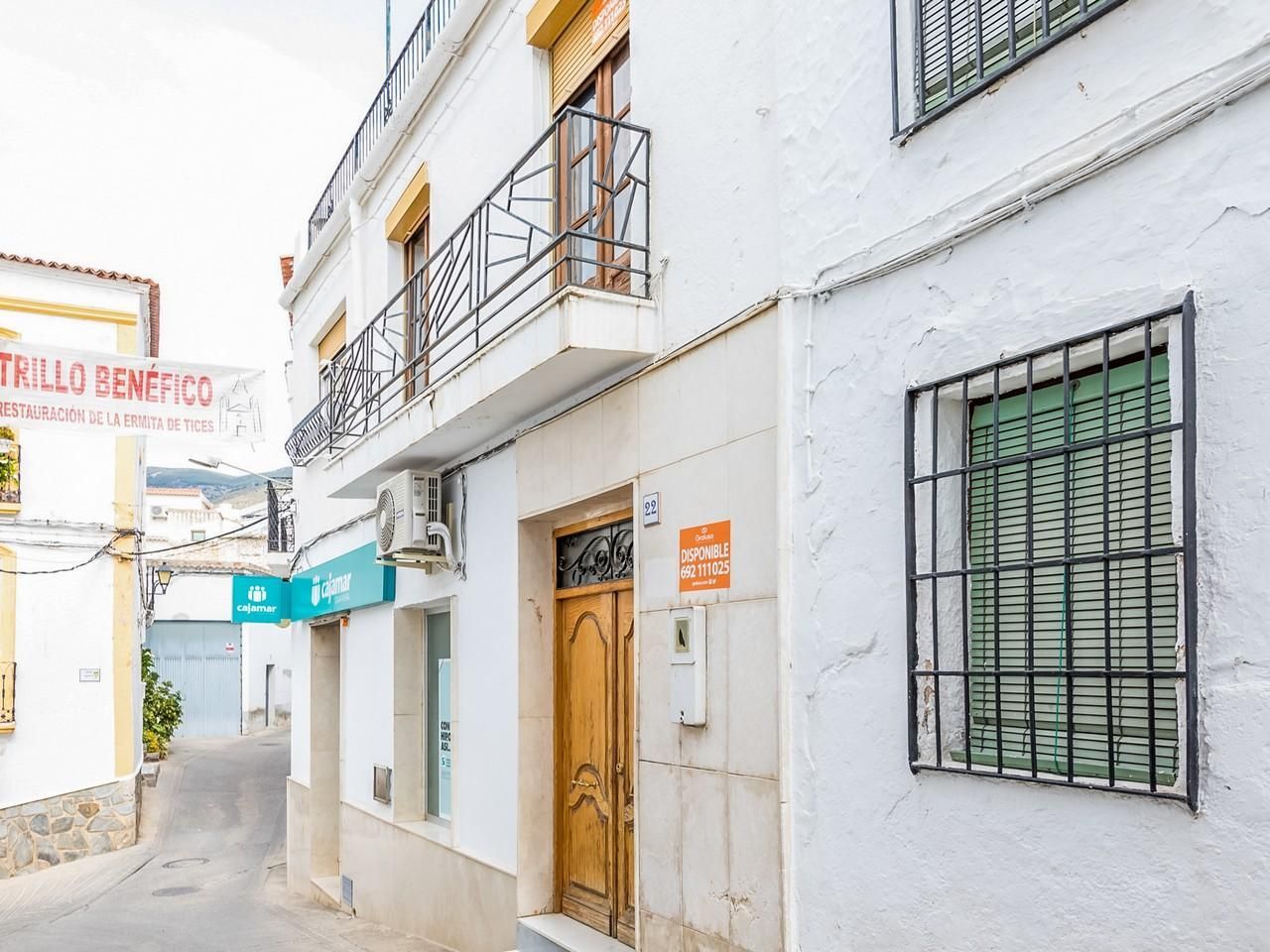 Vista exterior de Pis en venda en Ohanes