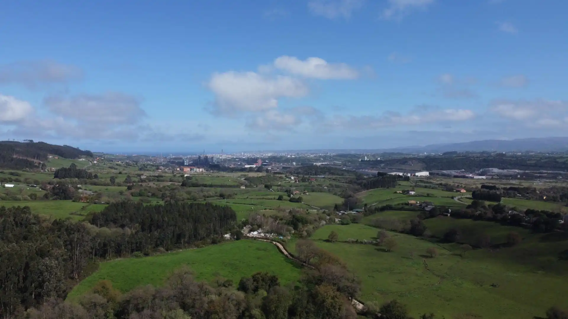 Vista exterior de Residencial en venda en Gijón 