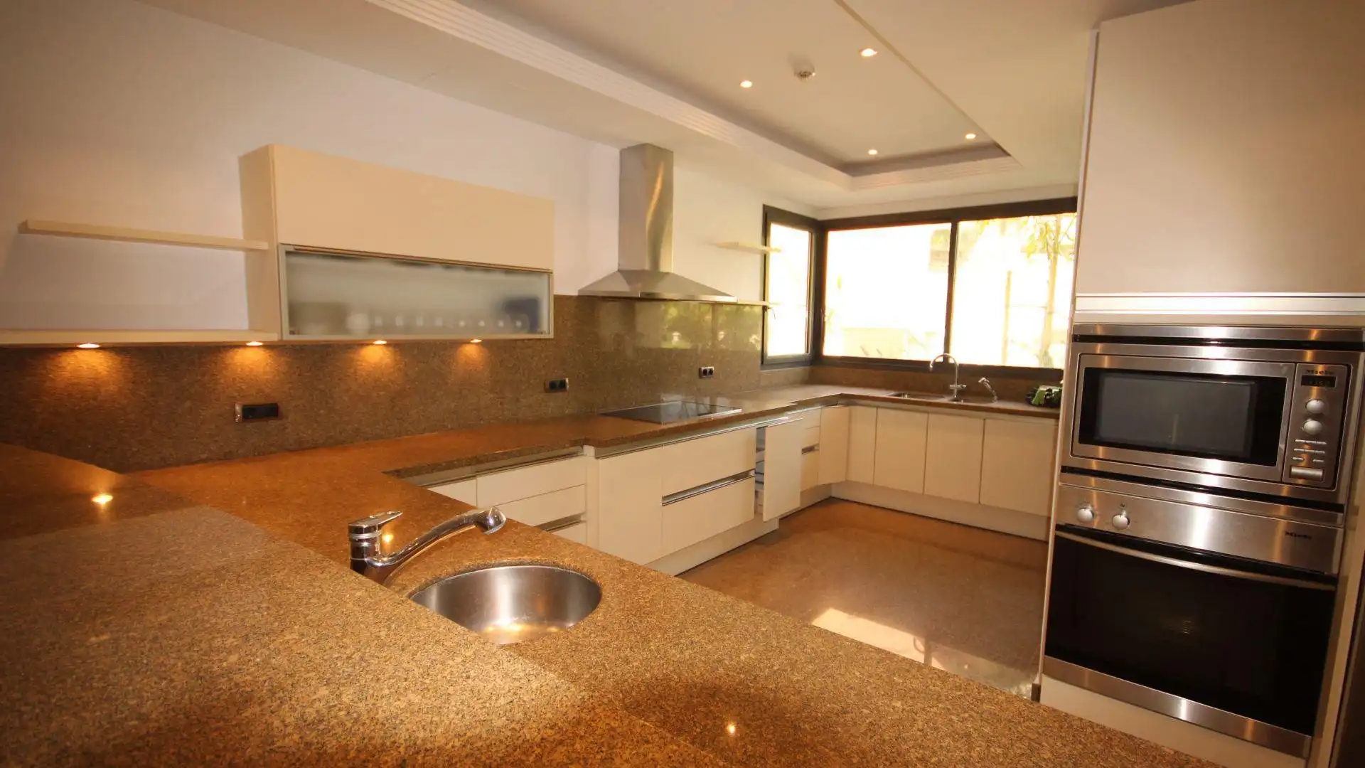 Penthouse mit Pool zur Miete in Nueva Andalucía, imagen 5