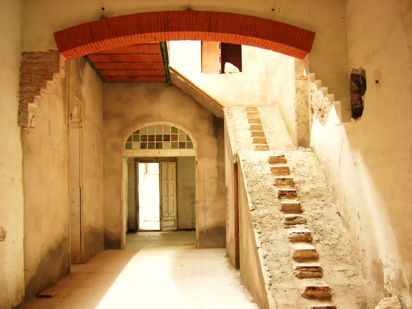 Buildings for sale in Gironella