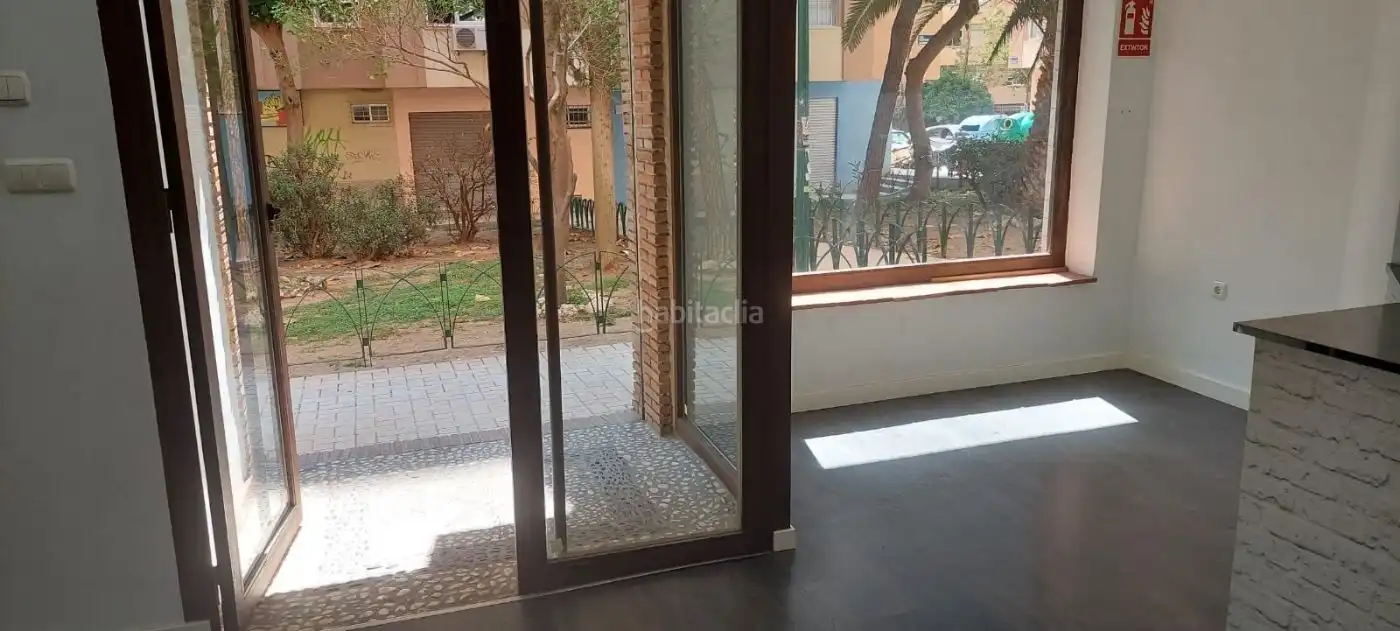 Local comercial en venda a Calle Poeta José Ortiz Rodríguez 4, imagen 3