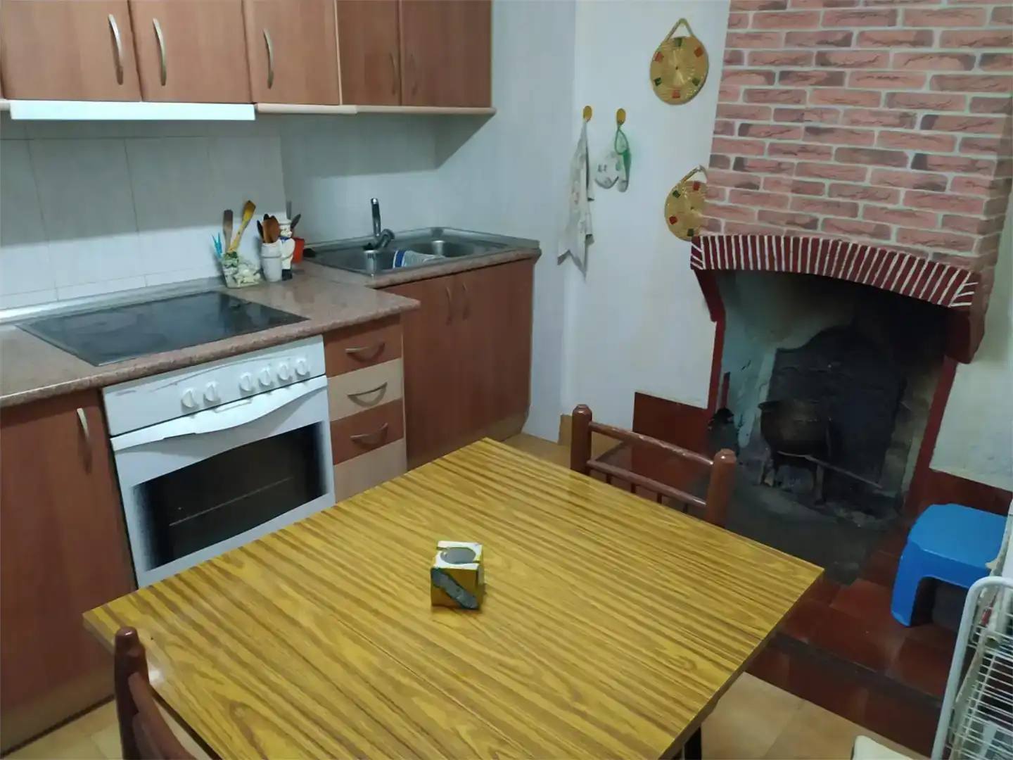 Kitchen of Flat for sale in Fórnoles  with Furnished, TV and Balcony