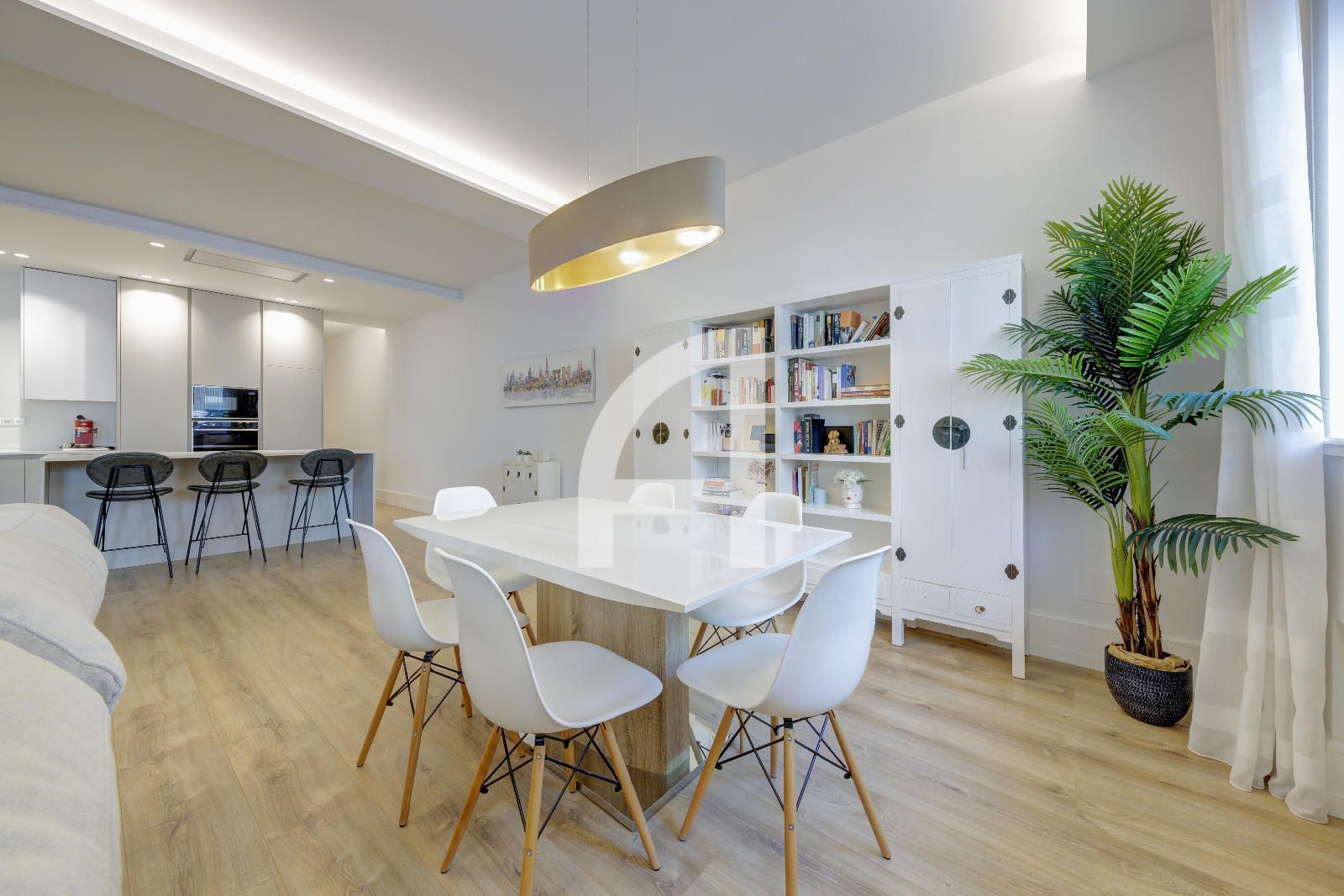 Dining room of Flat for sale in  Madrid Capital  with Air Conditioner, Heating and Storage room
