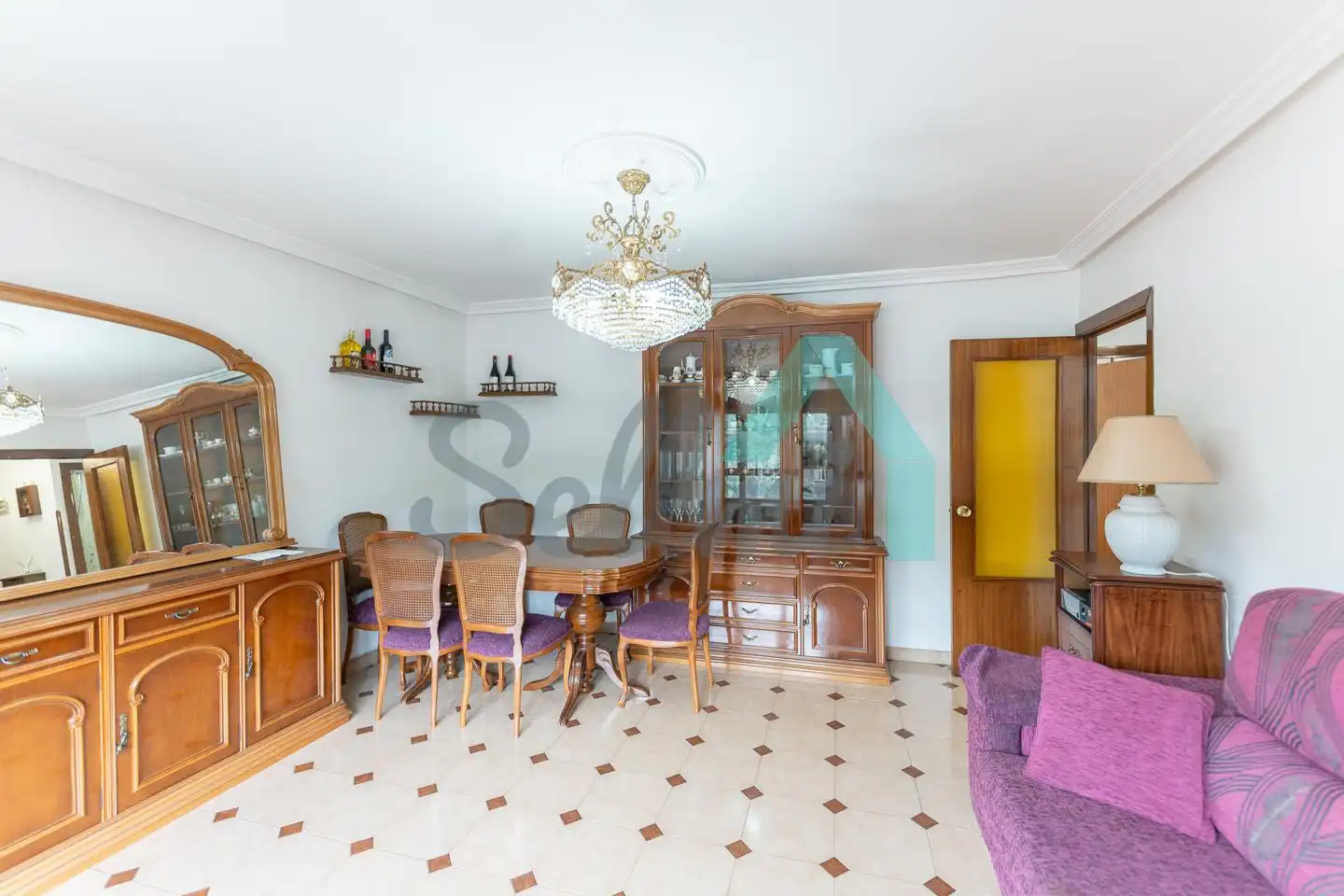 Comedor de Piso de alquiler en Aller con Calefacción, Trastero y Amueblado