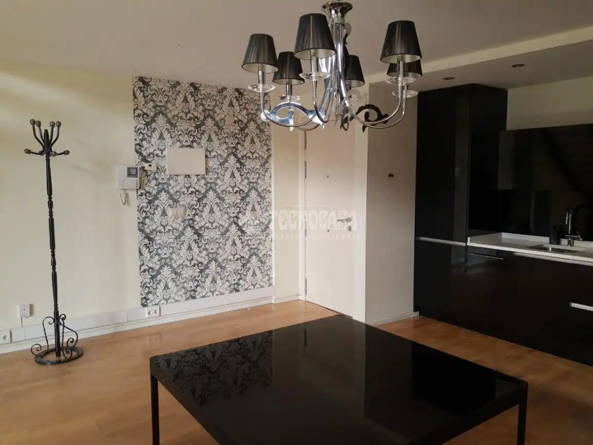 Comedor de Piso en venta en Tres Cantos con Aire acondicionado, Calefacción y Piscina comunitaria