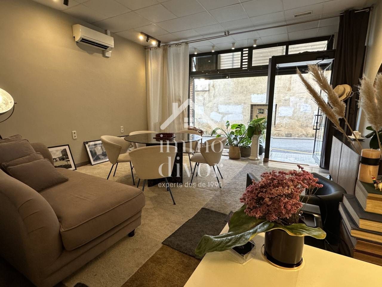 Wohnzimmer von Geschaftsraum zum verkauf in Sant Andreu de Llavaneres mit Klimaanlage