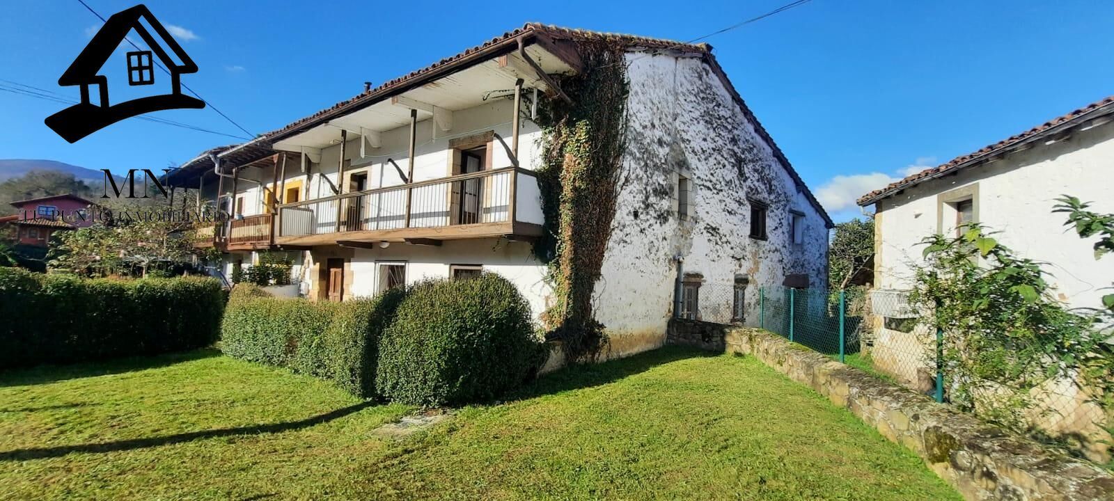 Vista exterior de Finca rústica en venda en Villacarriedo amb Jardí privat, Terrassa i Balcó