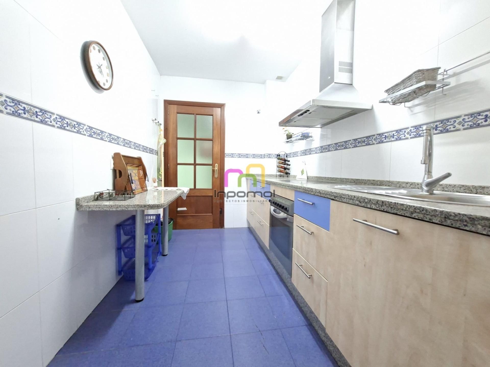 Cocina de Apartamento en venta en Badajoz Capital con Aire acondicionado y Amueblado