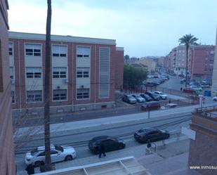 Vista exterior de Pis de lloguer en Orihuela amb Aire condicionat i Balcó