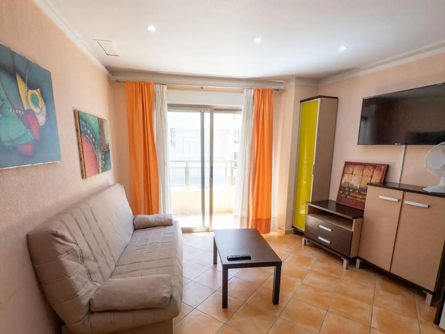 Sala d'estar de Apartament en venda en Formentera del Segura amb Aire condicionat, Terrassa i Moblat