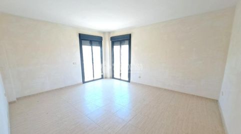 Photo 3 of Flat for sale in Reyes, Parla
