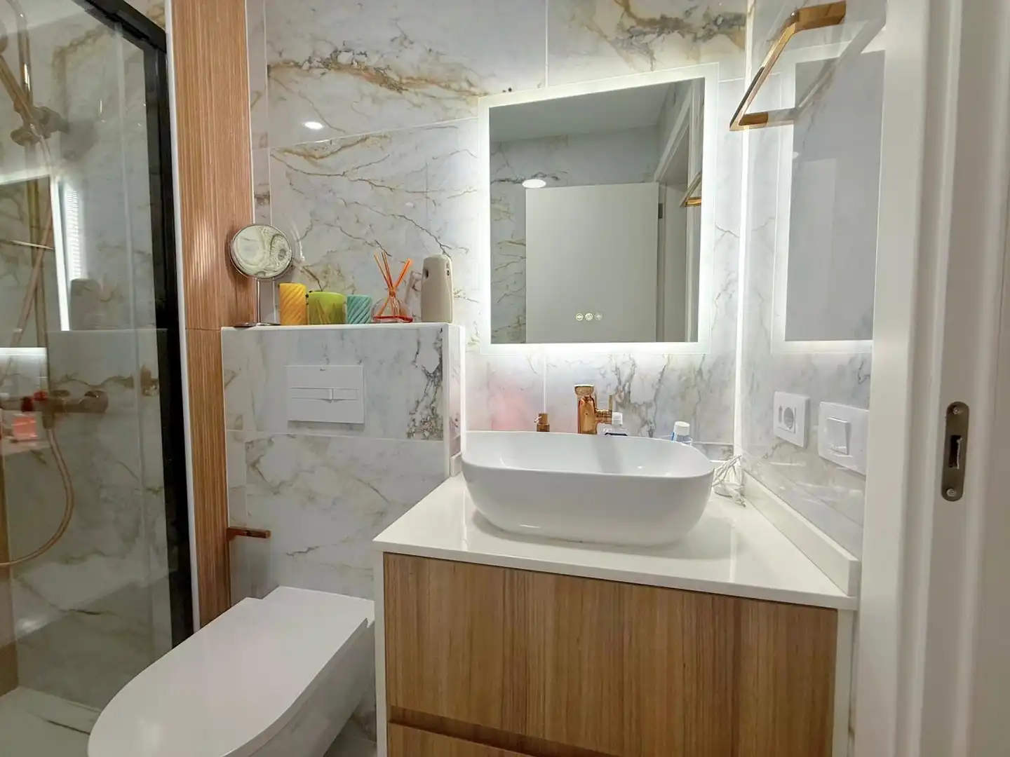 Badezimmer von Wohnung zum Verkauf in Arona mit Klimaanlage, Terrasse und Abstellraum
