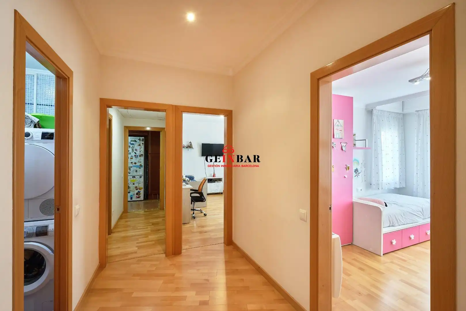 Wohnung zum Verkauf in Barcelona mit Klimaanlage, Heizung und Parkett