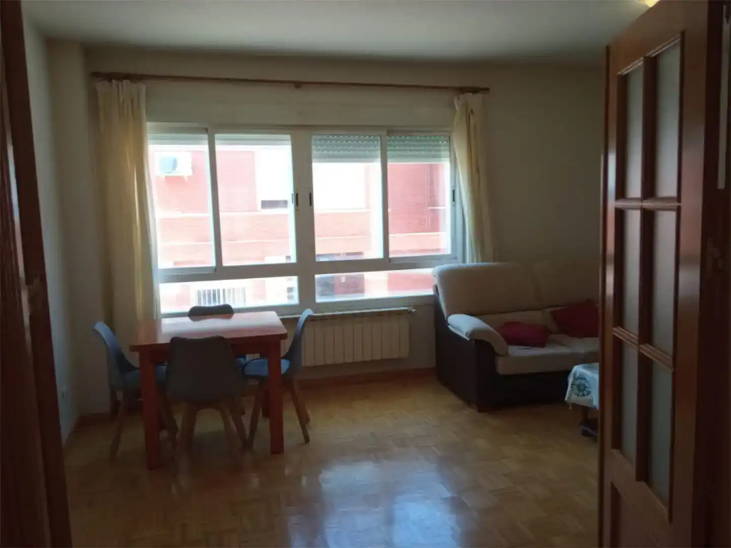 Schlafzimmer von Wohnung zur Miete in Ciudad Real mit Privatgarten, Parkett und Schwimmbad