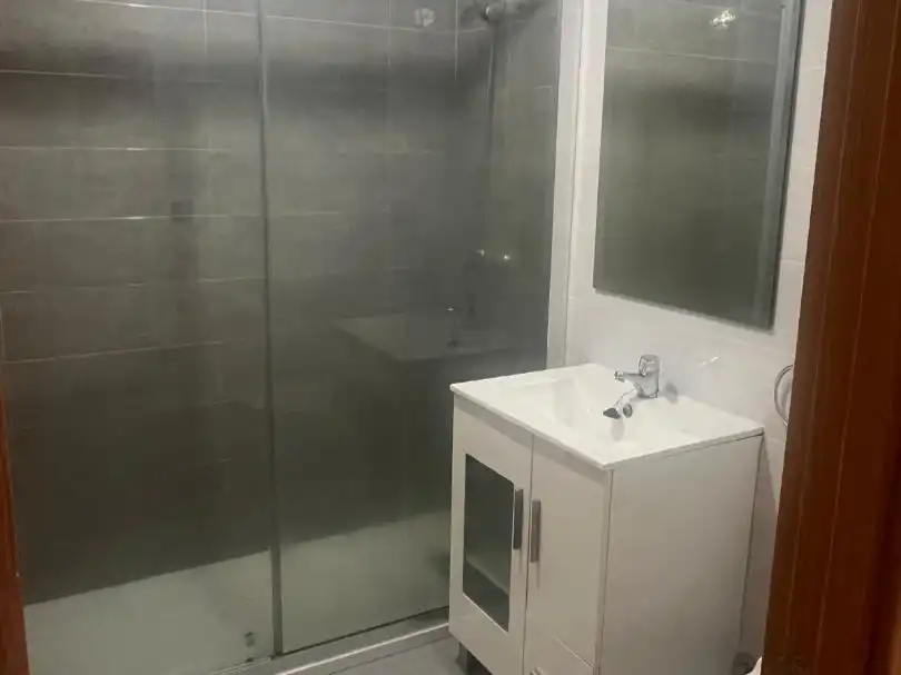 Bathroom of Flat for rent in Santa Comba  with Furnished