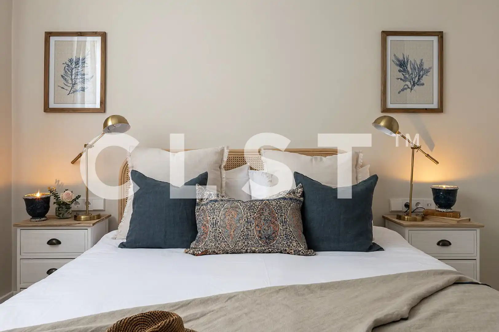 Schlafzimmer von Dachboden zur Miete in Barcelona mit Klimaanlage, Heizung und Terrasse