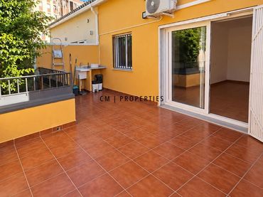 Appartamento con balcone in affitto a marines