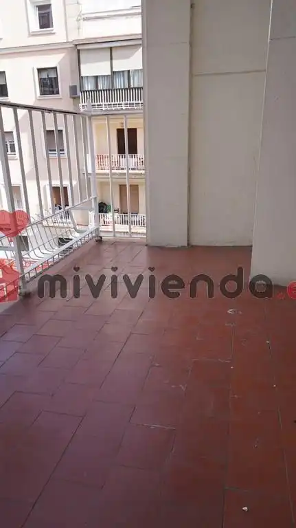 Wohnung zur Miete in Plaza de la Virgen del Romero, Concepción