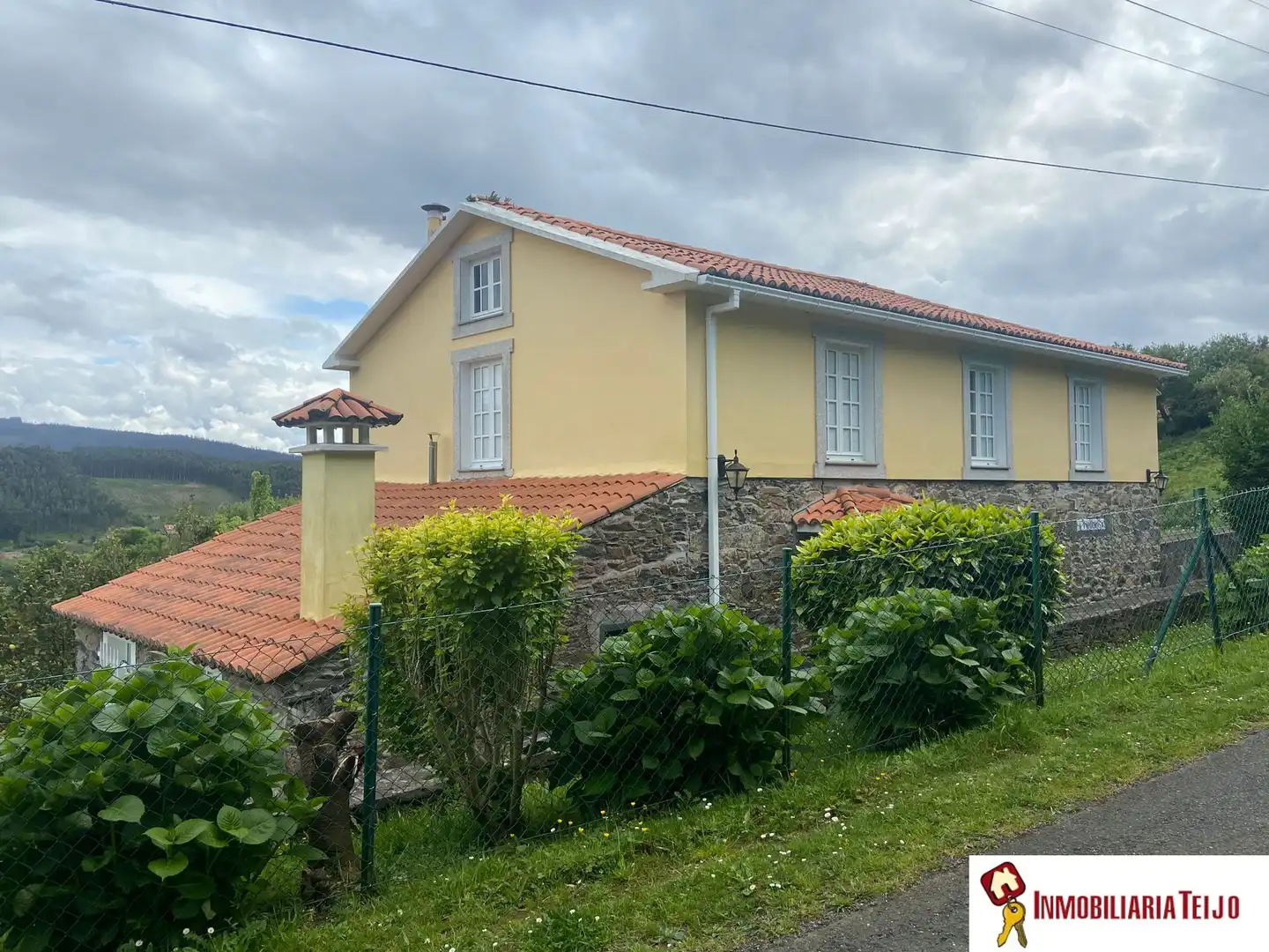 House with garden for sale in Cedeira