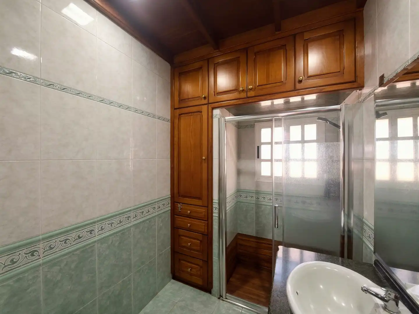Baño de Piso en venta en Teror con Amueblado y Balcón