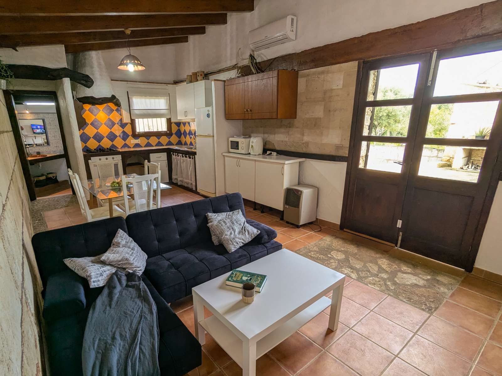 Cocina de Apartamento para compartir en Sa Pobla con Aire acondicionado, Terraza y Amueblado