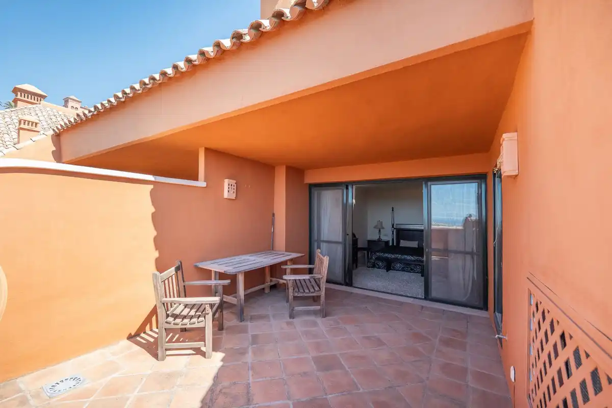 Terraza de Ático de alquiler en Estepona con Aire acondicionado, Jardín privado y Terraza