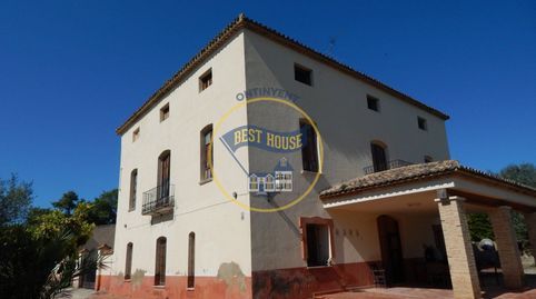 CASA DE CAMPO DE GRAN TAMAÑO Y CON MUCHO TERRENO, ONTINYENT