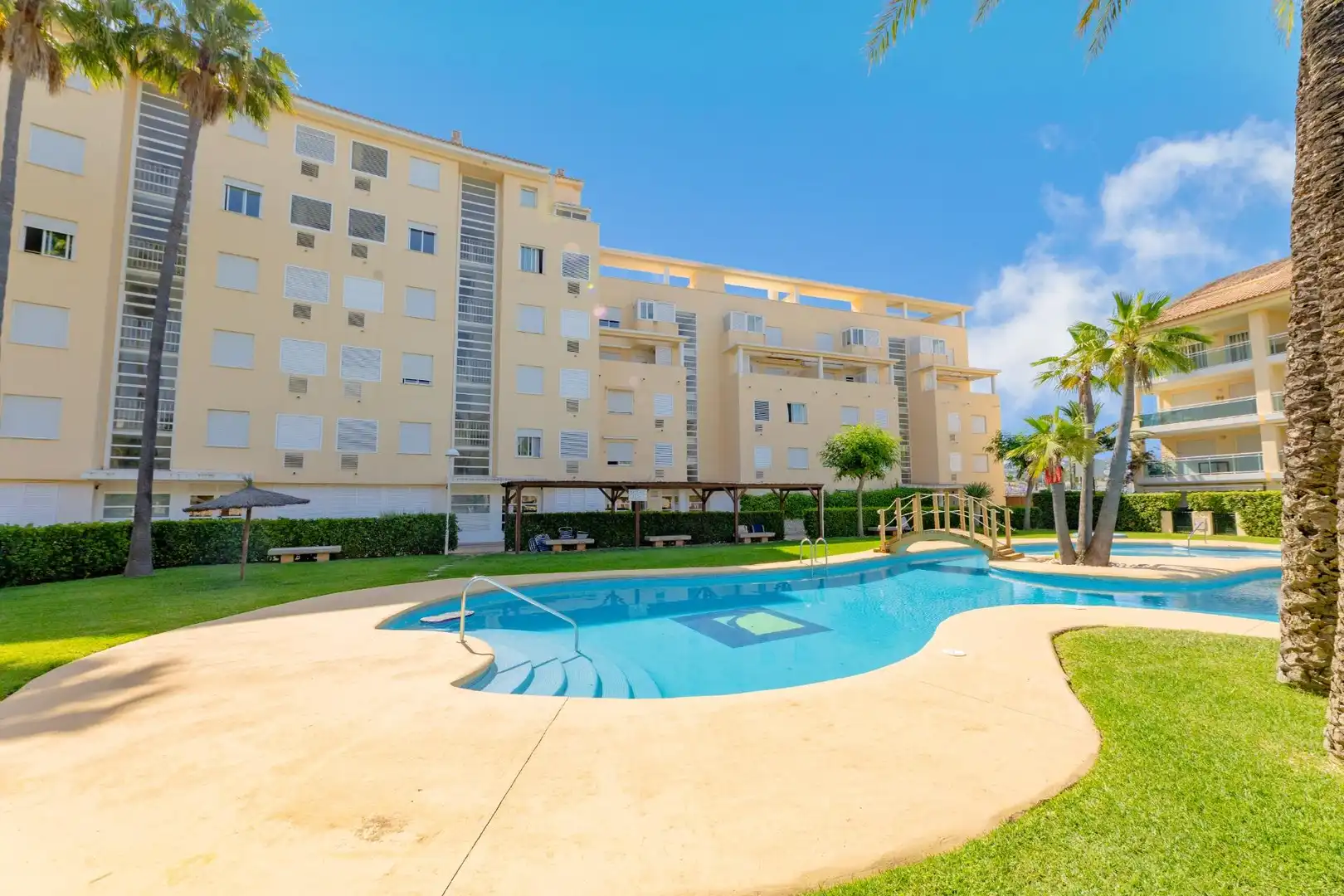 Piscina de Piso en venta en Jávea / Xàbia con Aire acondicionado, Jardín privado y Terraza