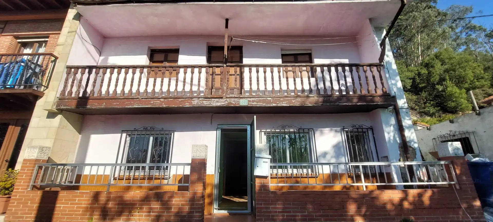 Vista exterior de Casa o xalet en venda en Torrelavega 