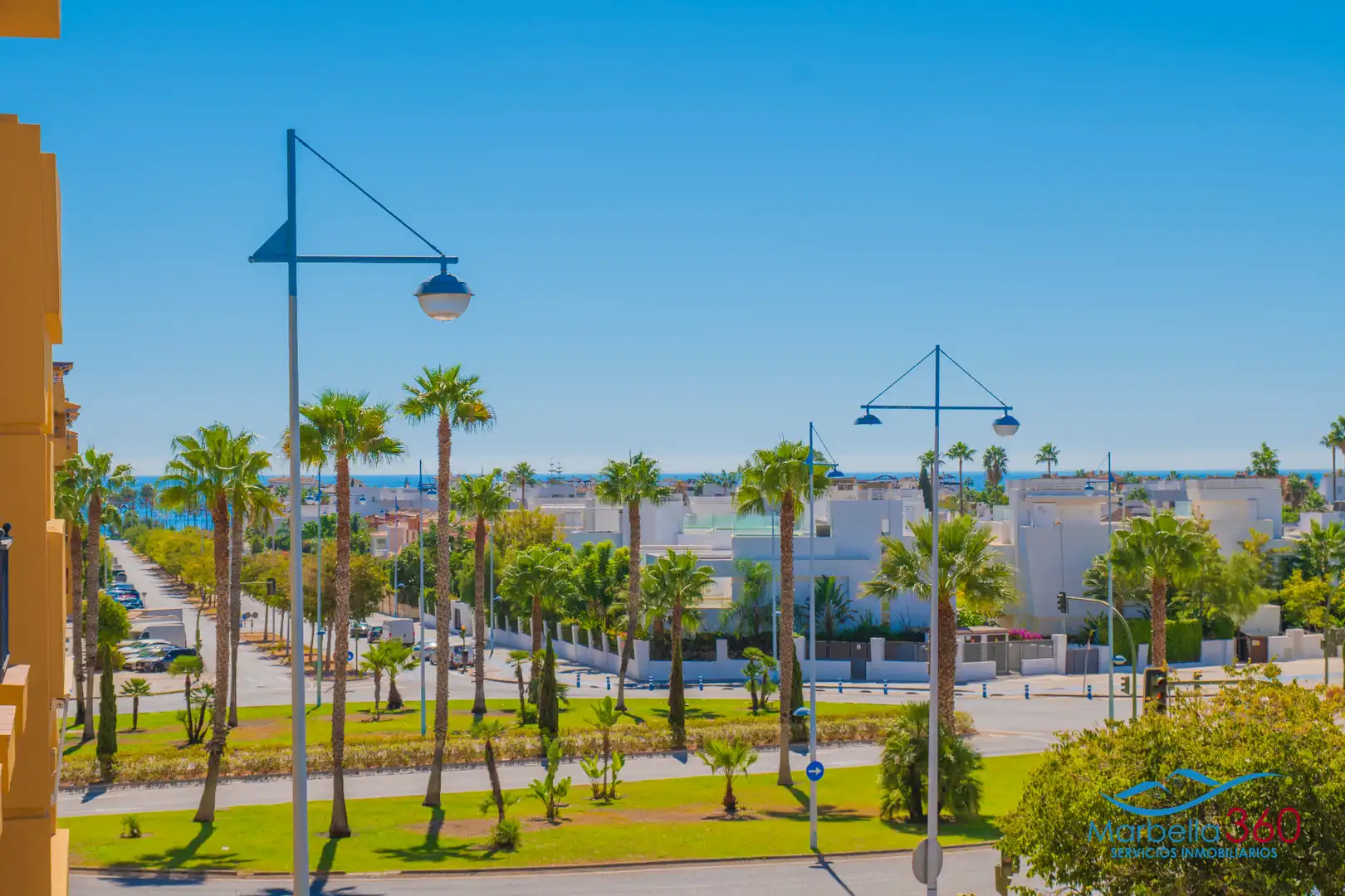 Außenansicht von Wohnung zum Verkauf in Marbella mit Klimaanlage, Terrasse und Abstellraum