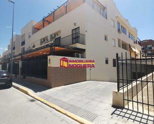 Vista exterior de Àtic en venda en Écija amb Aire condicionat, Terrassa i Balcó