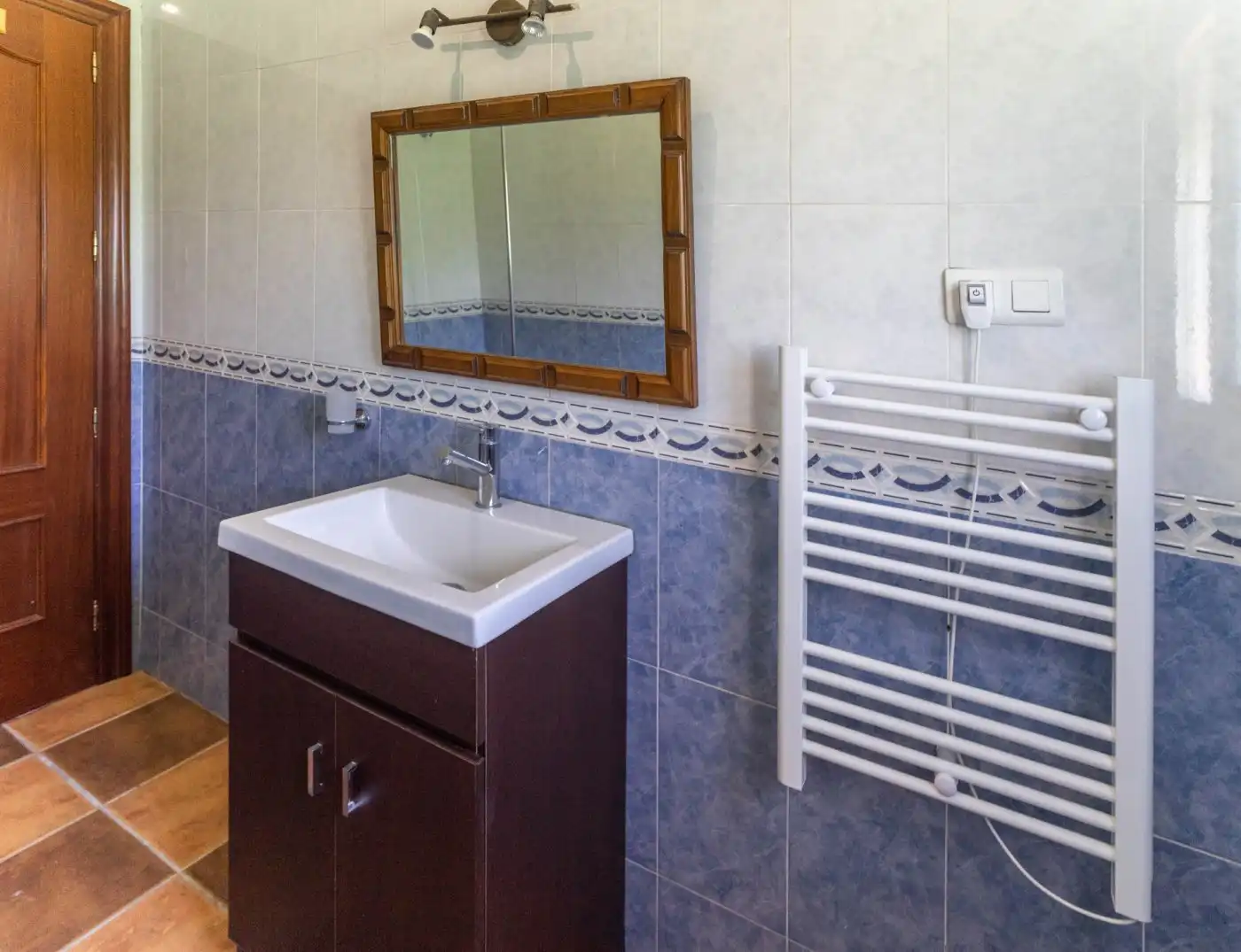 Badezimmer von Haus oder Chalet zum Verkauf in Alhaurín El Grande mit Klimaanlage, Privatgarten und Terrasse