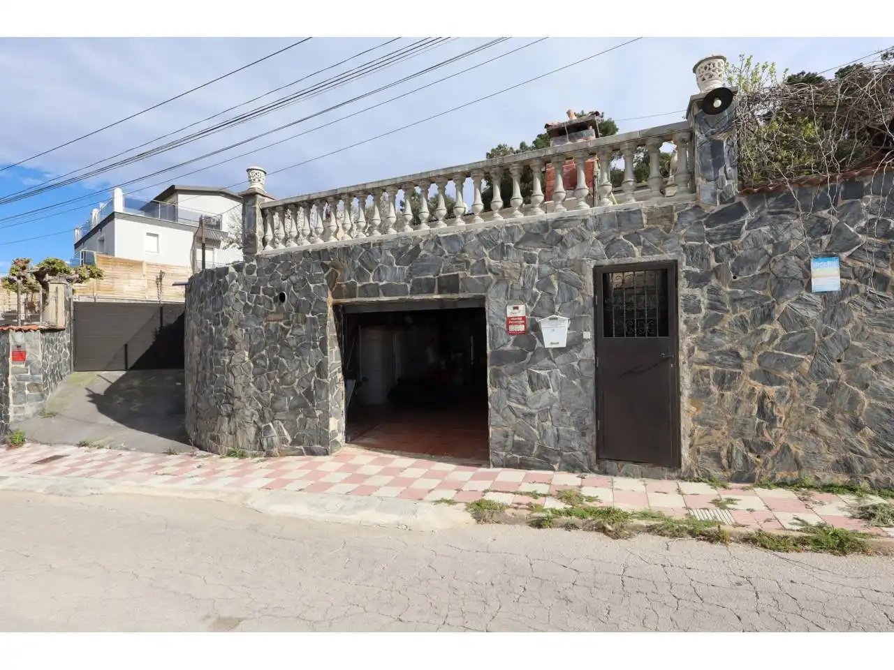 Vista exterior de Casa o xalet en venda en Vidreres amb Calefacció, Jardí privat i Terrassa