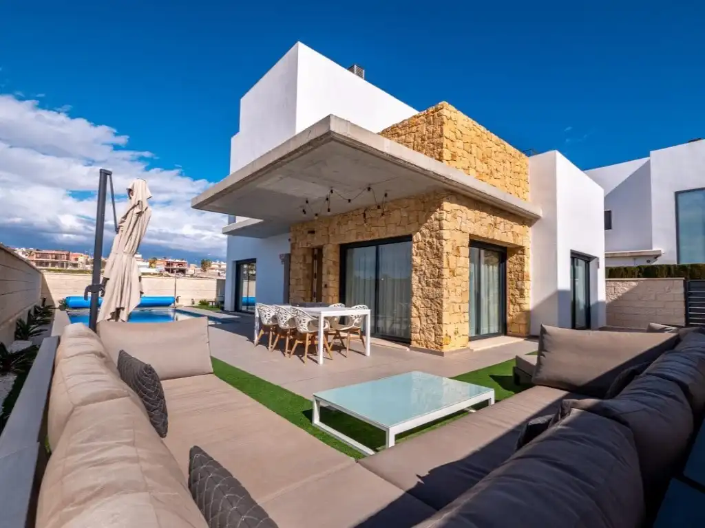Terrassa de Casa o xalet en venda en Rojales amb Aire condicionat, Jardí privat i Piscina